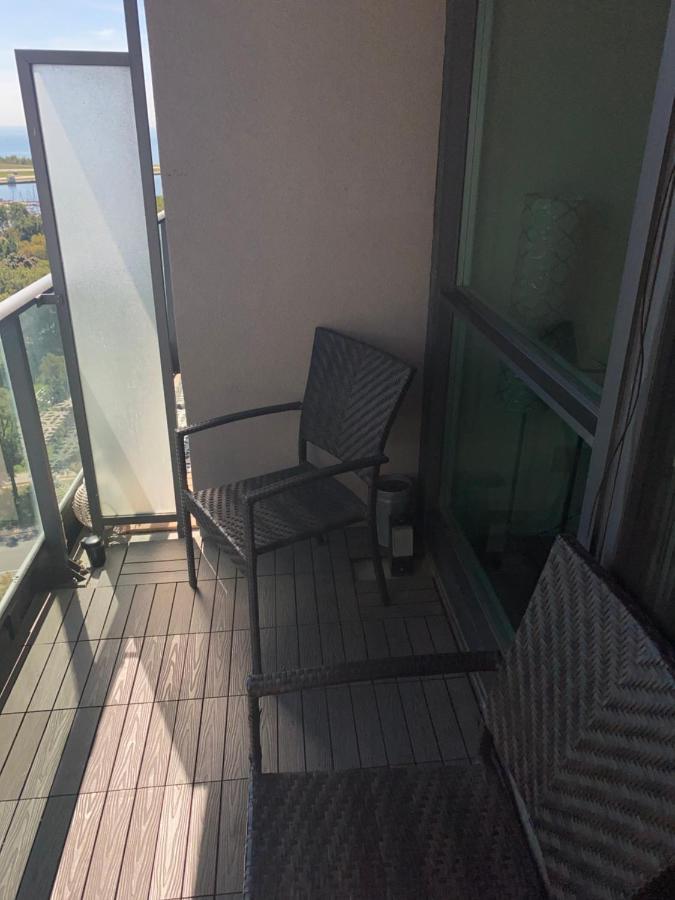 Downtown Toronto+Free Parking+Cn Tower View Apartment Ngoại thất bức ảnh